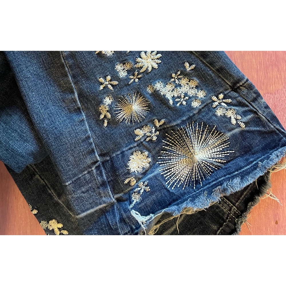 Embroidered denim flare mid rise jeans, size 7/28